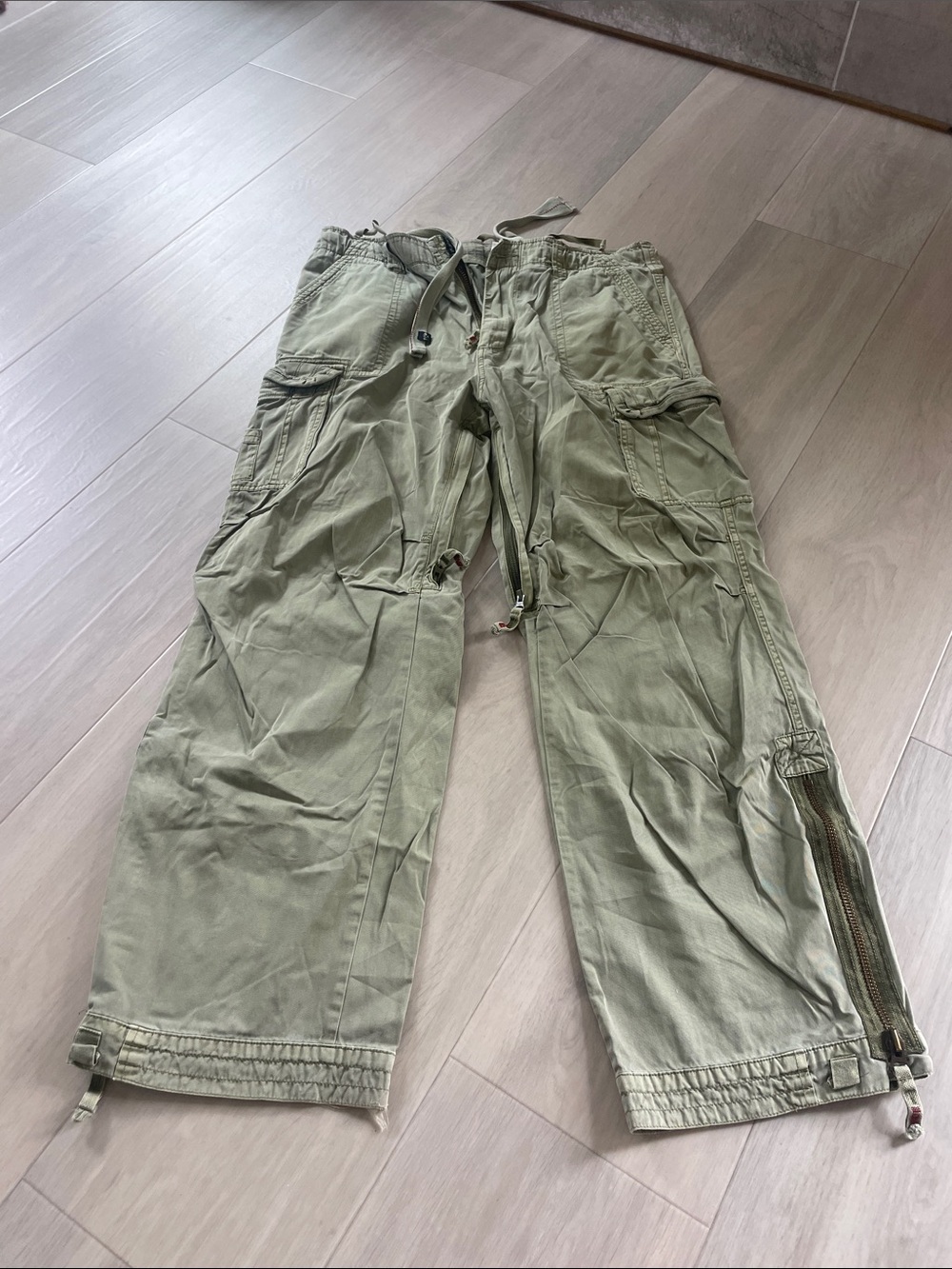 United Colors Of Benetton Men's Olive Green Cargo Pants